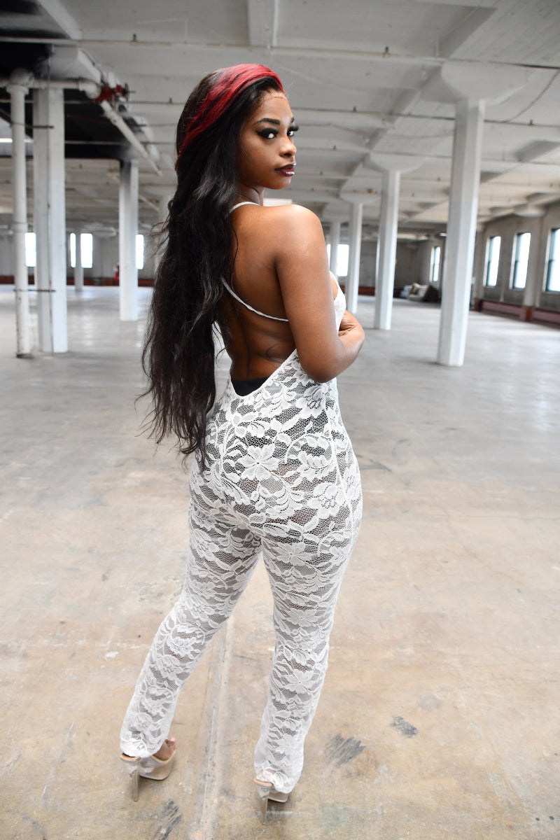 LOVE ME LACE